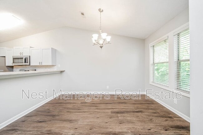 Building Photo - 6760 Willowbrook Dr