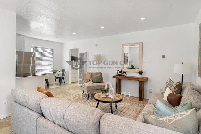 Foto del edificio - 4262 Wilson Ave