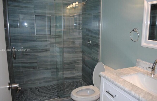 Foto del edificio - 9814 SW 138th Ave