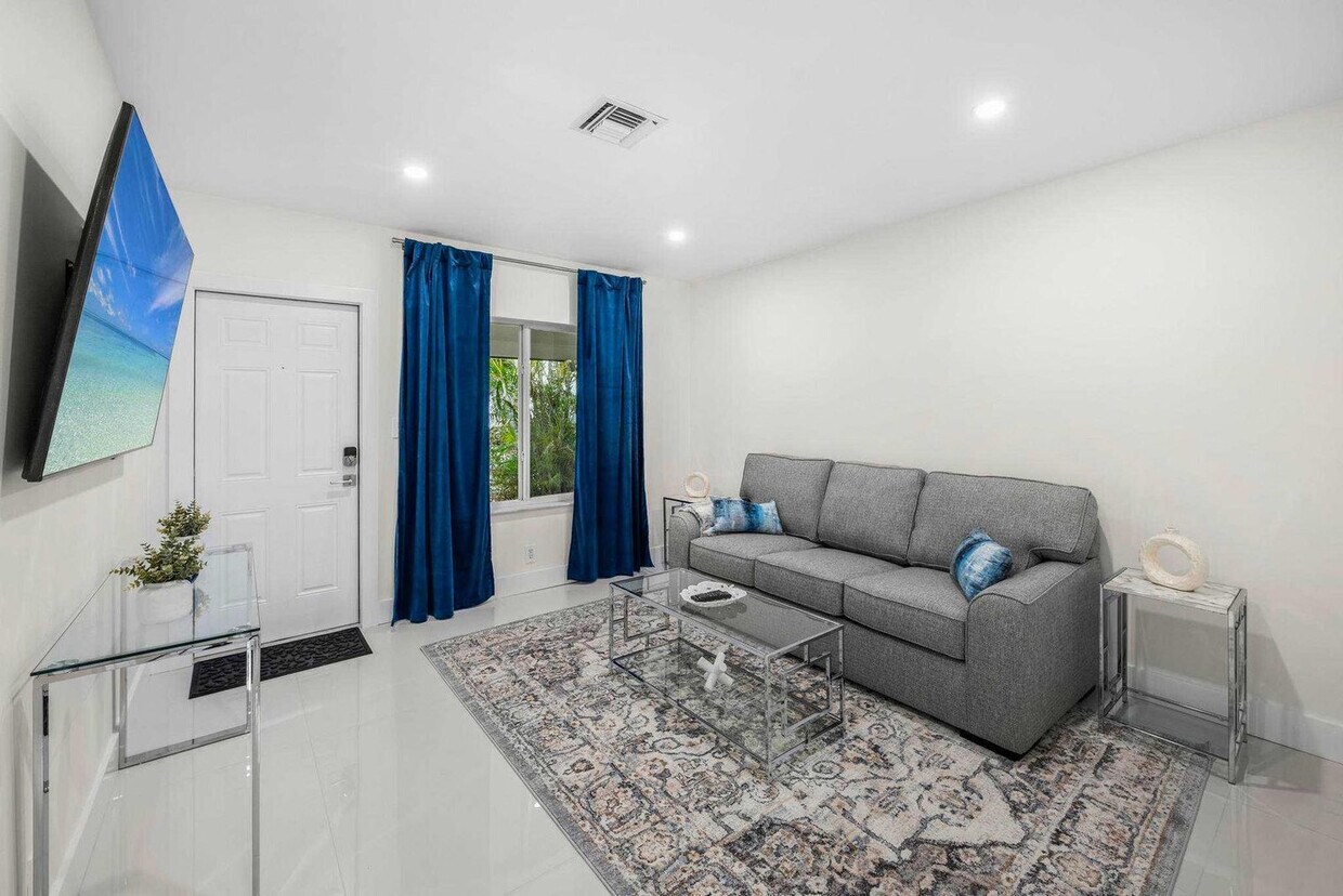 Foto principal - 434 NE 14th Ave