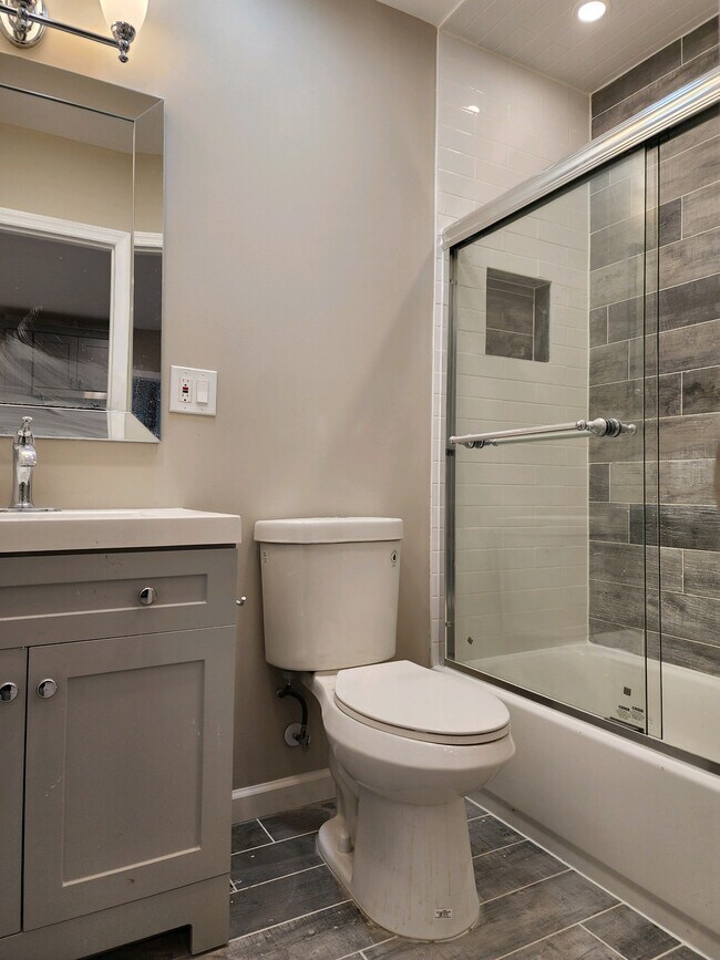 Building Photo - 60 Lt Glenn Zamorski Dr