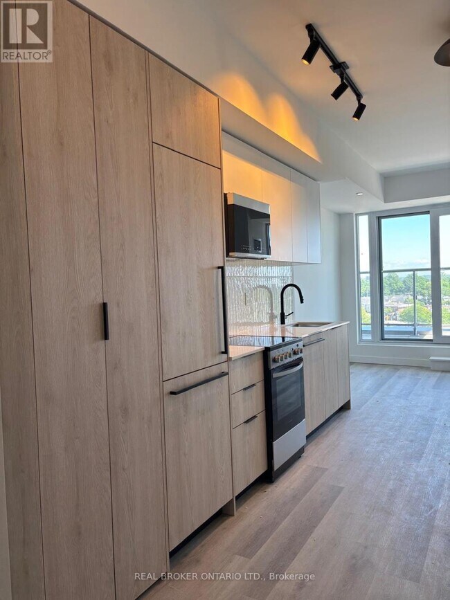 Building Photo - 1635 Military Trail