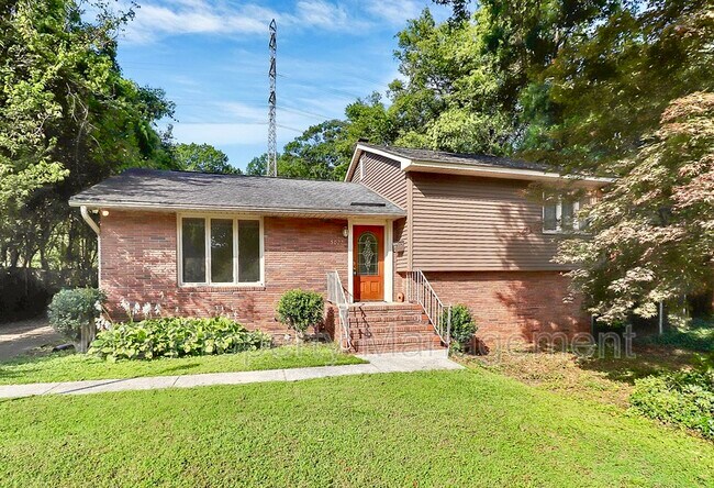 Foto del edificio - 5022 Furman Pl