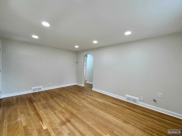 Foto del edificio - 191 Elder Ave