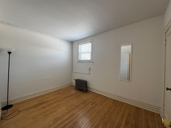 Foto del edificio - 28W579 Stafford Pl