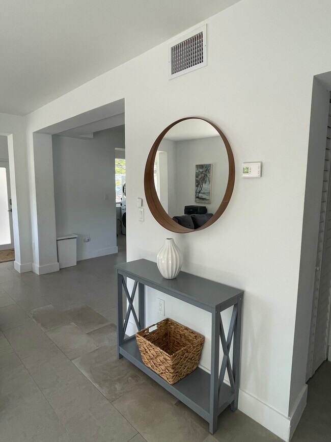 Foto del edificio - 5901 SW 62nd Terrace