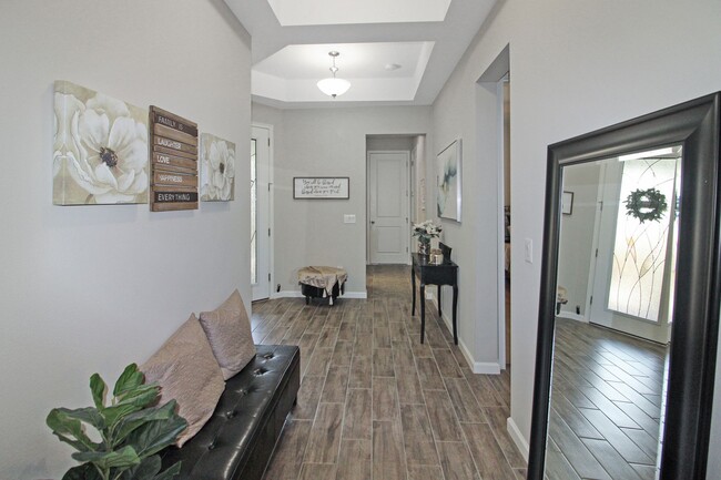 Building Photo - 11849 Tapestry Ln