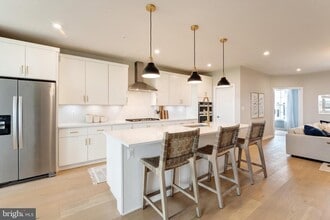 Building Photo - 22405 Claude Moore Dr