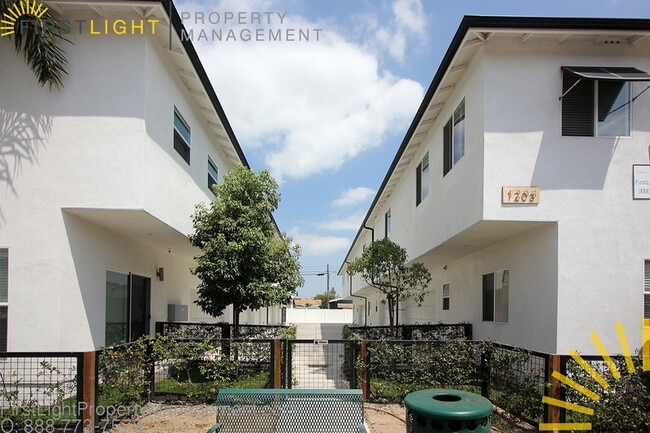 Building Photo - 1203 W Gardena Blvd
