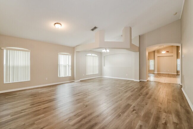 Foto del edificio - 891 McInnis Ct