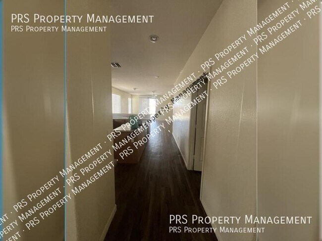 Building Photo - Just Listed Gilbert