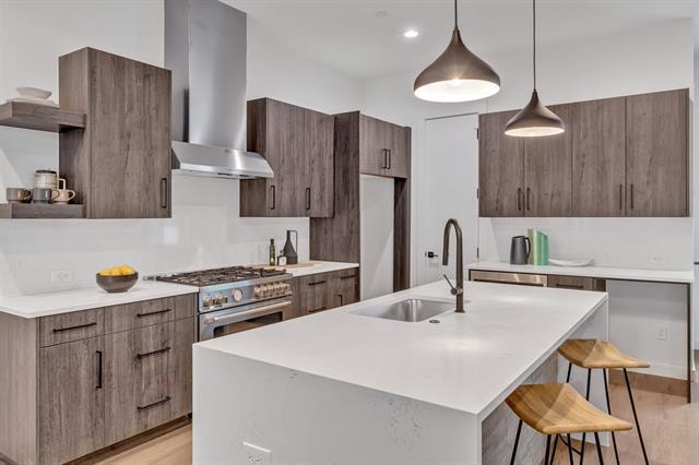 Foto del edificio - 3620 San Jacinto St