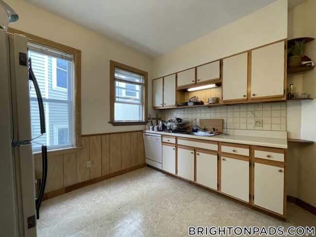 Building Photo - 40 Tremont St