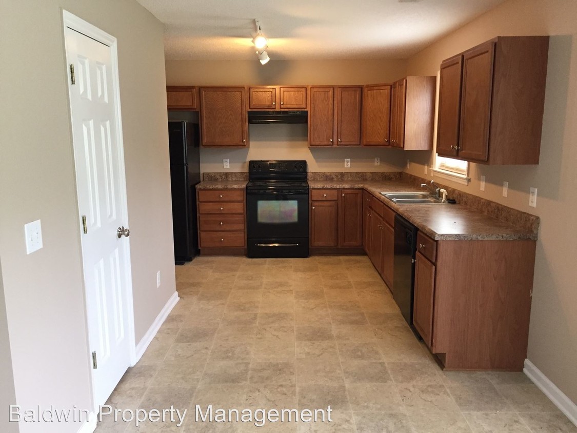 Foto del edificio - 1167 Folkstone Ridge Ln