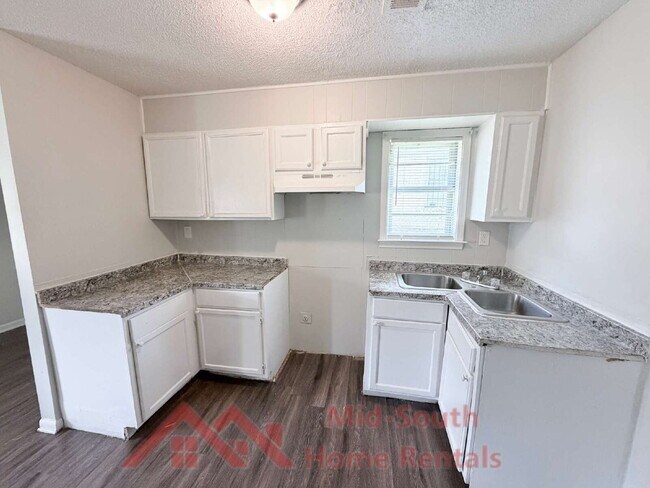 Foto del edificio - 3431 Rebeh Rd