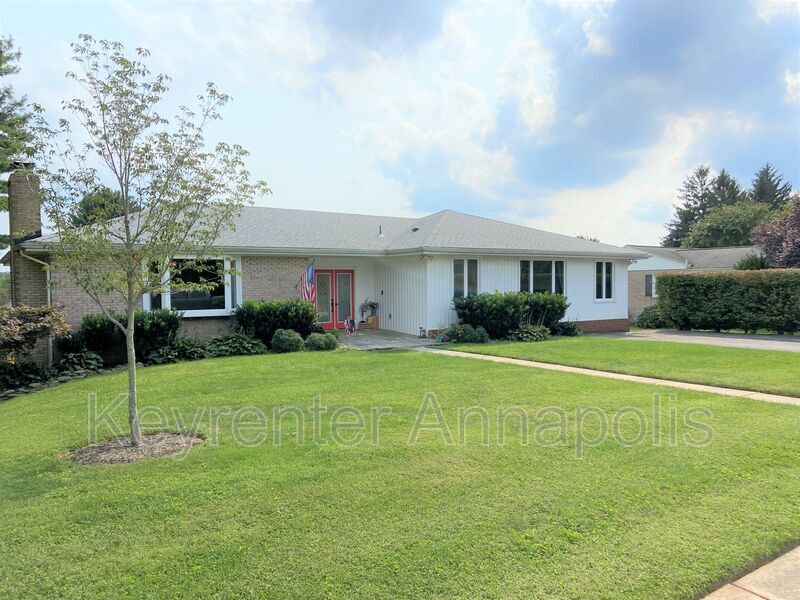 1004 Merridale Blvd, Mount Airy, MD 21771 House Rental in Mount Airy