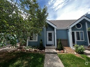 Building Photo - 2929 Ross Dr