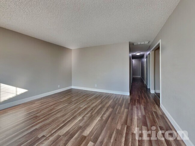 Building Photo - 2920 Palo Verde Way