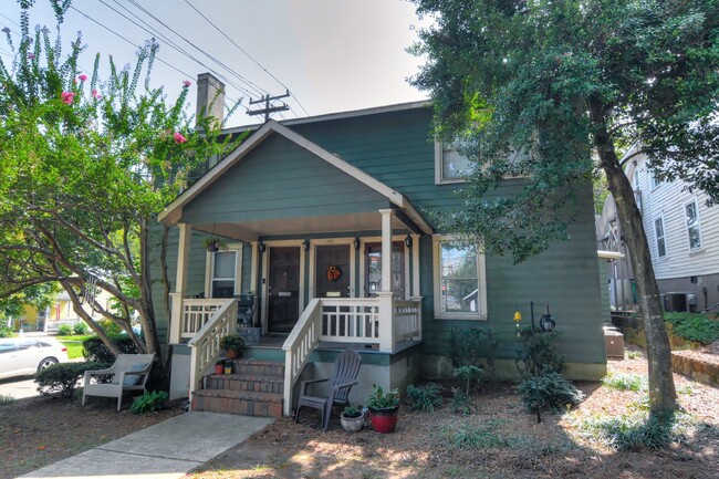 Building Photo - Charming Home in Historic Dilworth Home, 2...