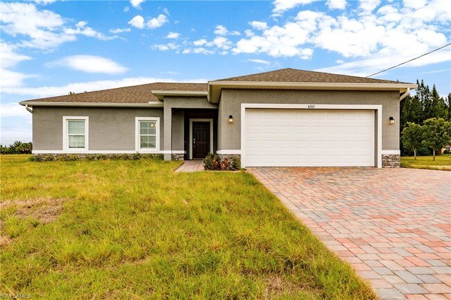 Foto del edificio - 4243 Kismet Pkwy W