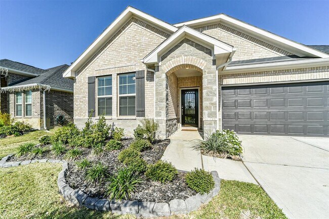 Building Photo - 31306 Whitfield Ct