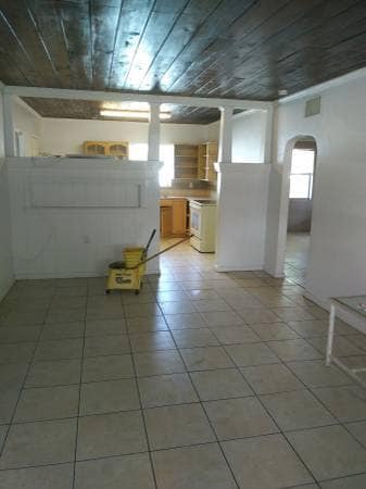 Family room - 602 S 13th St
