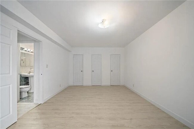 Building Photo - 1213 Avenue Z