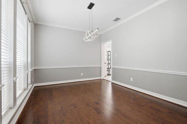Foto del edificio - 3502 Stanbury Pl Ln