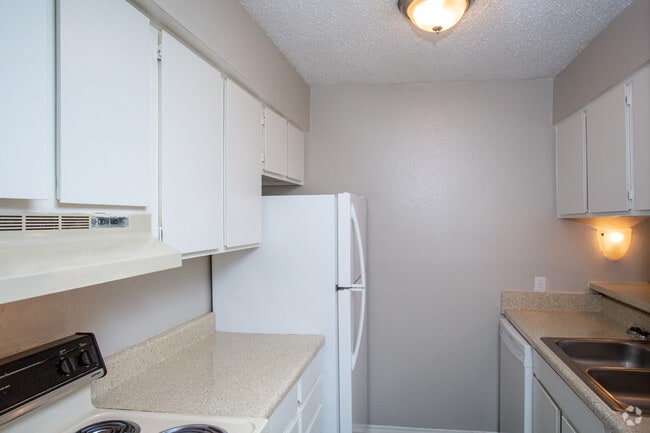 2HAB, 2BA - 950 ft² - Gallery Apartments