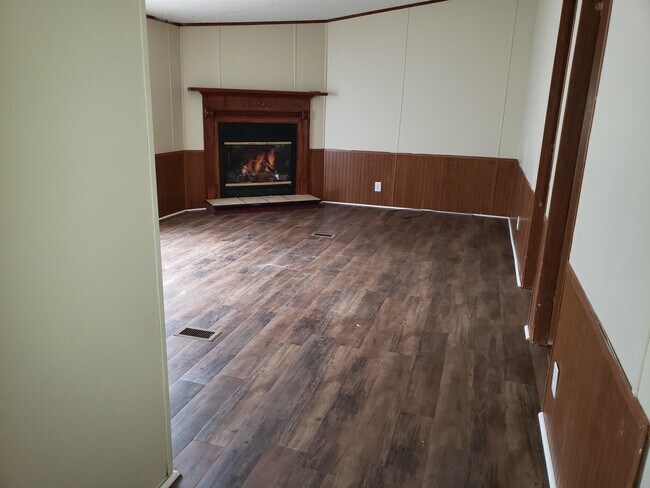 Building Photo - 6447 Swallowtail Dr
