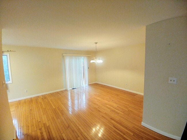Dining room - 15 Hanover Ct