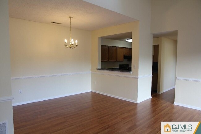 Building Photo - 9006 Tamarron Dr