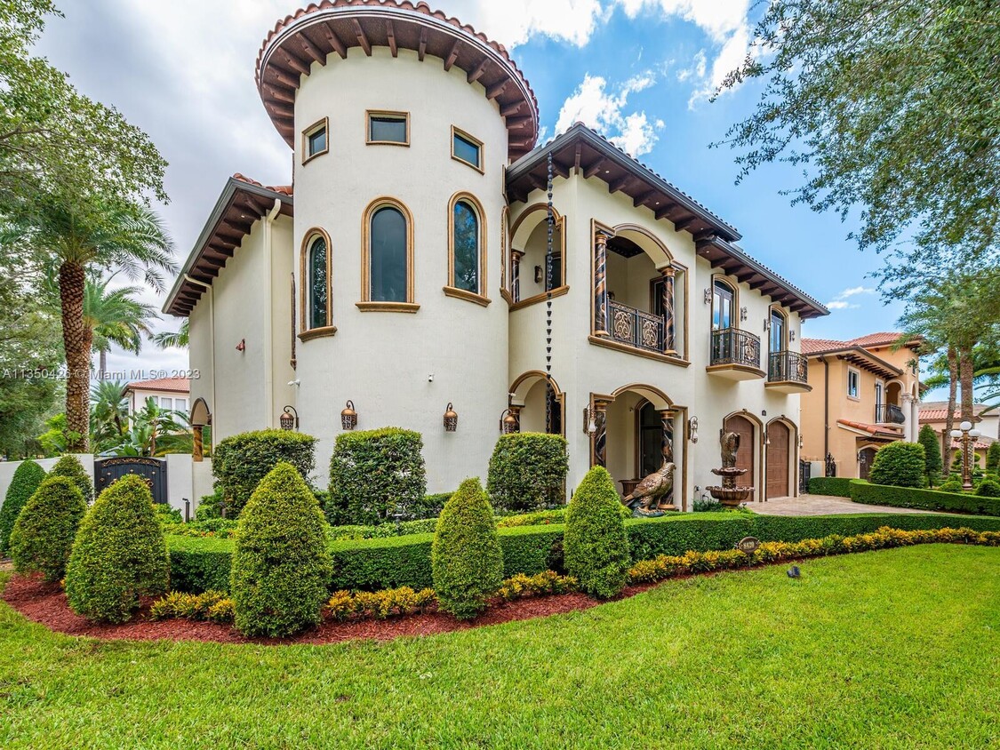 8420 NW 169th Terrace, Miami Lakes, FL 33016 House Rental in Miami