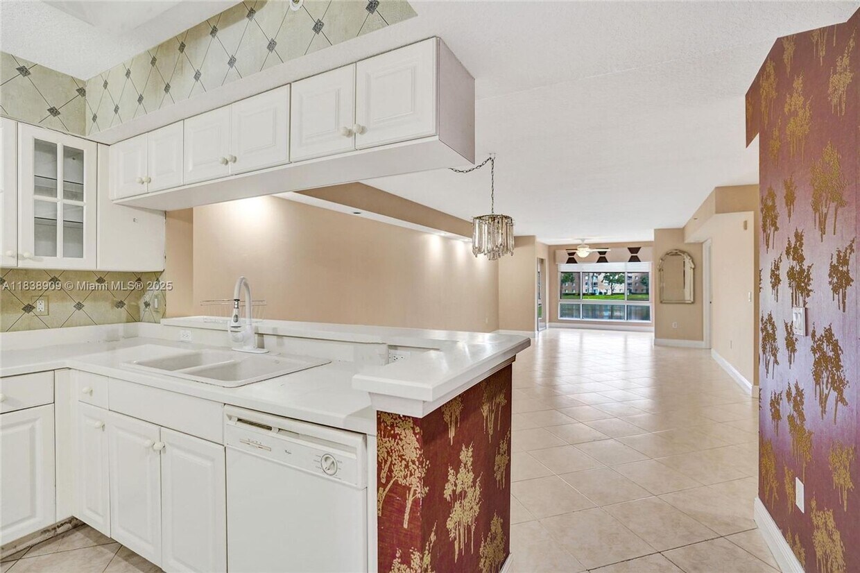 Foto principal - 12547 Imperial Isle Dr