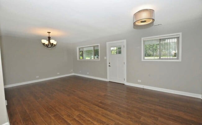 Building Photo - 16121 S 88th Ave