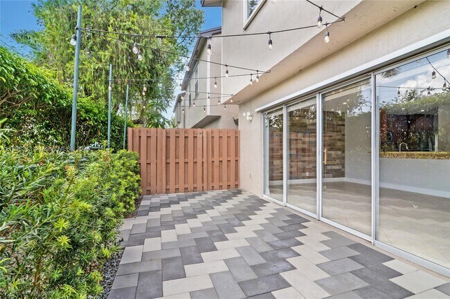 Foto del edificio - 3876 NW 121st Ave