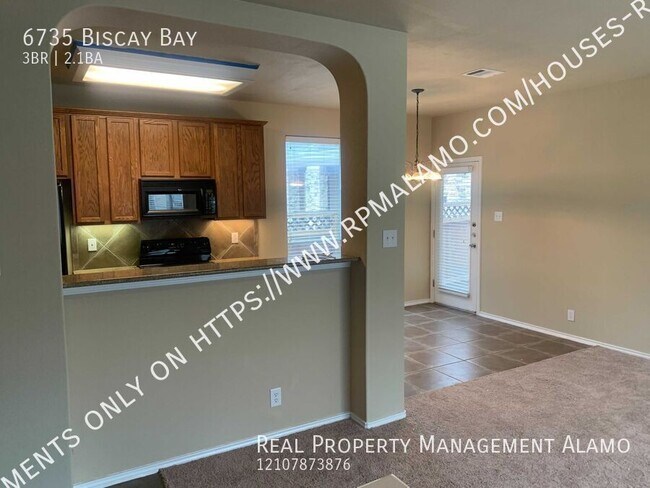 Building Photo - 6735 Biscay Bay