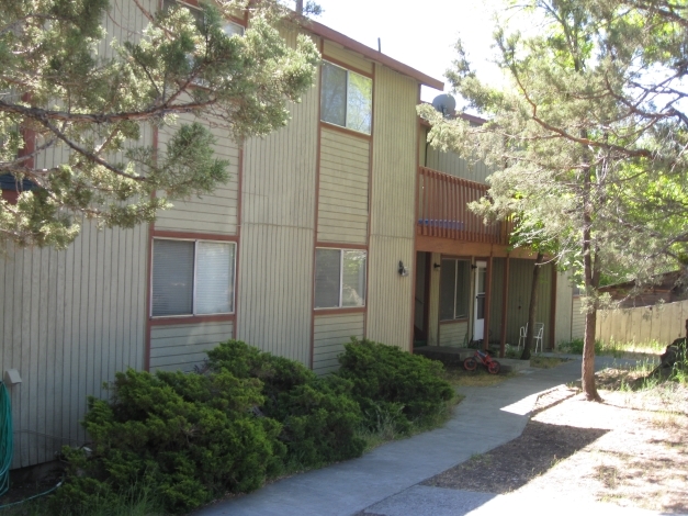 2040-2050 NW Deschutes Pl, Bend, OR 97701 - Apartments in Bend, OR ...