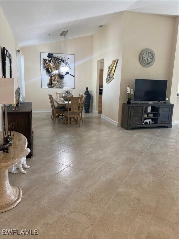 Foto del edificio - 2070 Aberdeen Ln