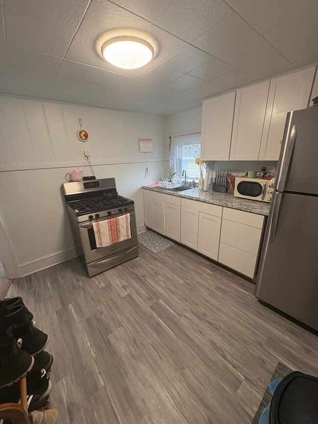 Building Photo - 15 High St