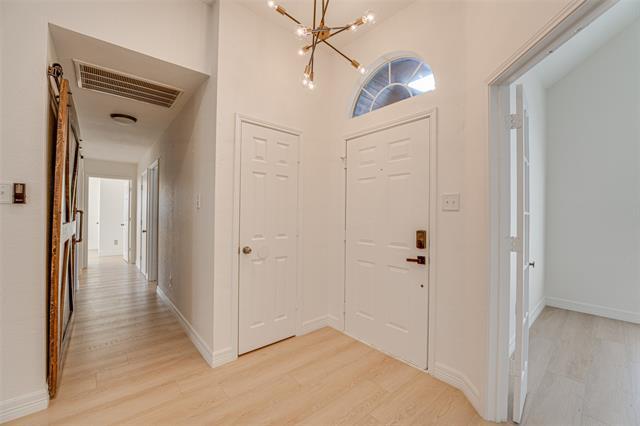 Building Photo - 318 Winter Pk Ct