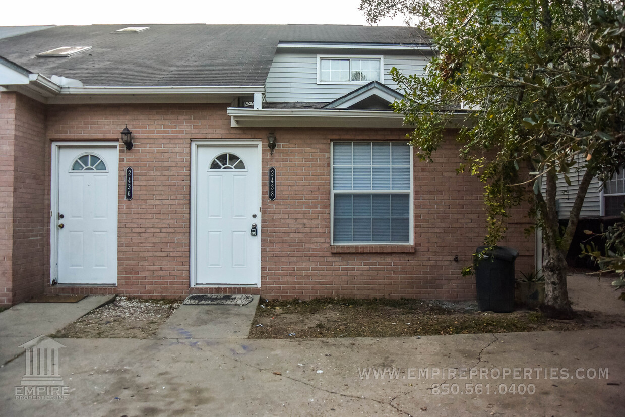 Primary Photo - Townhome off Hartsfield Road