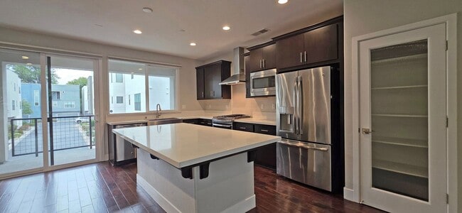 Photo - 409 10th Street House