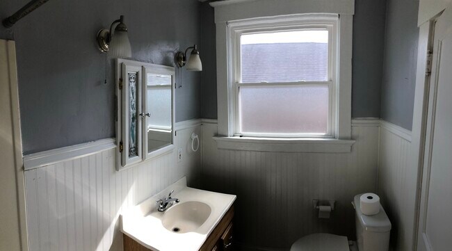 Bathroom - 124 16th St