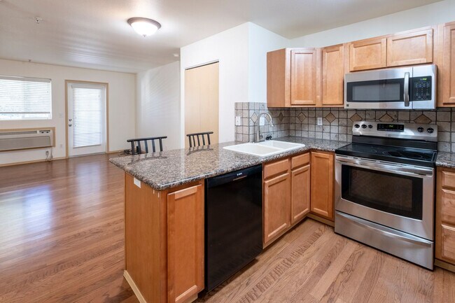 Foto del edificio - Town house in Post Falls