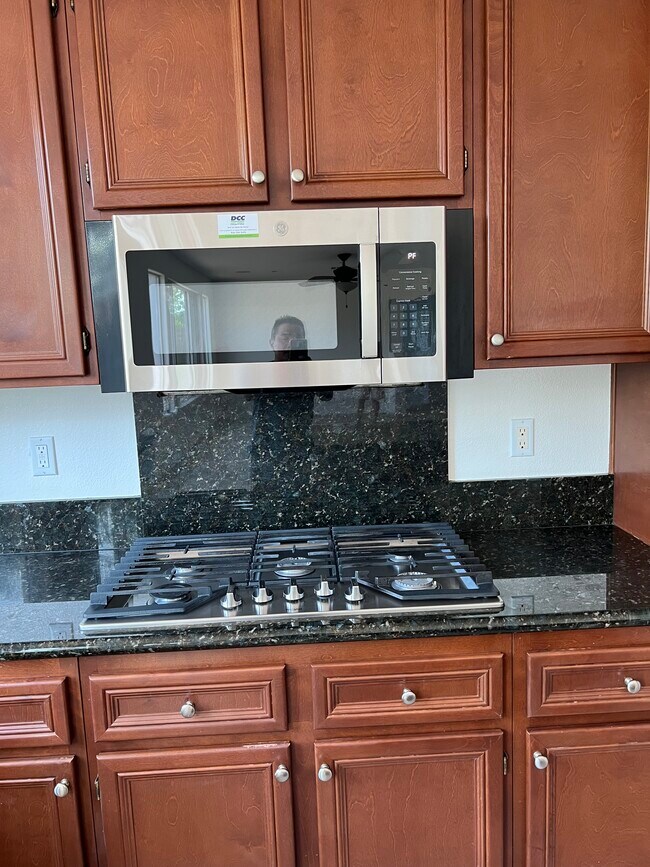 Building Photo - 1456 Hidden Ranch Dr