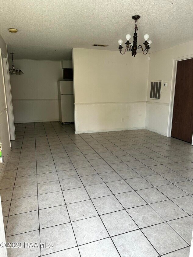Primary Photo - 607 Marigny Cir