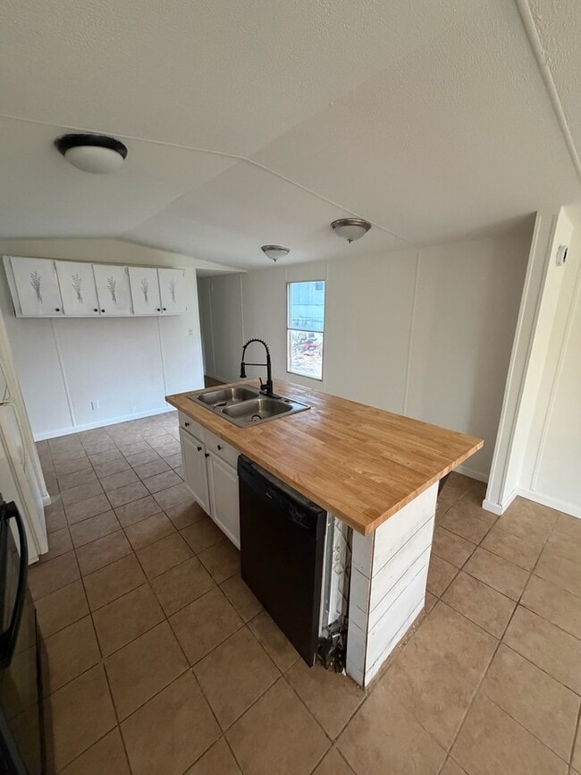 Photo - 8100 Yount Rd House