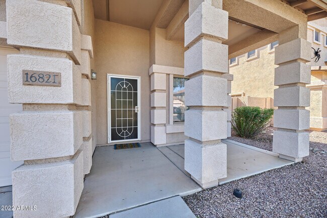 Building Photo - 16821 W Tasha Dr
