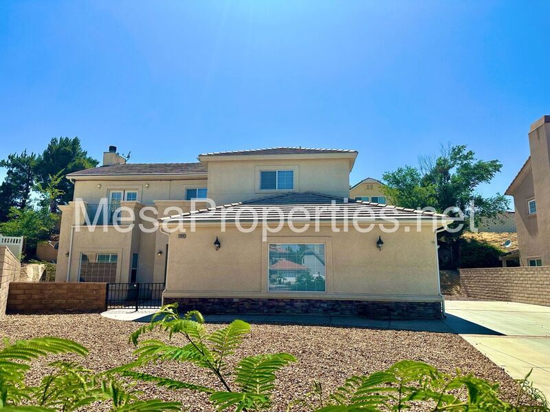 Primary Photo - 13020 Candleberry Ln